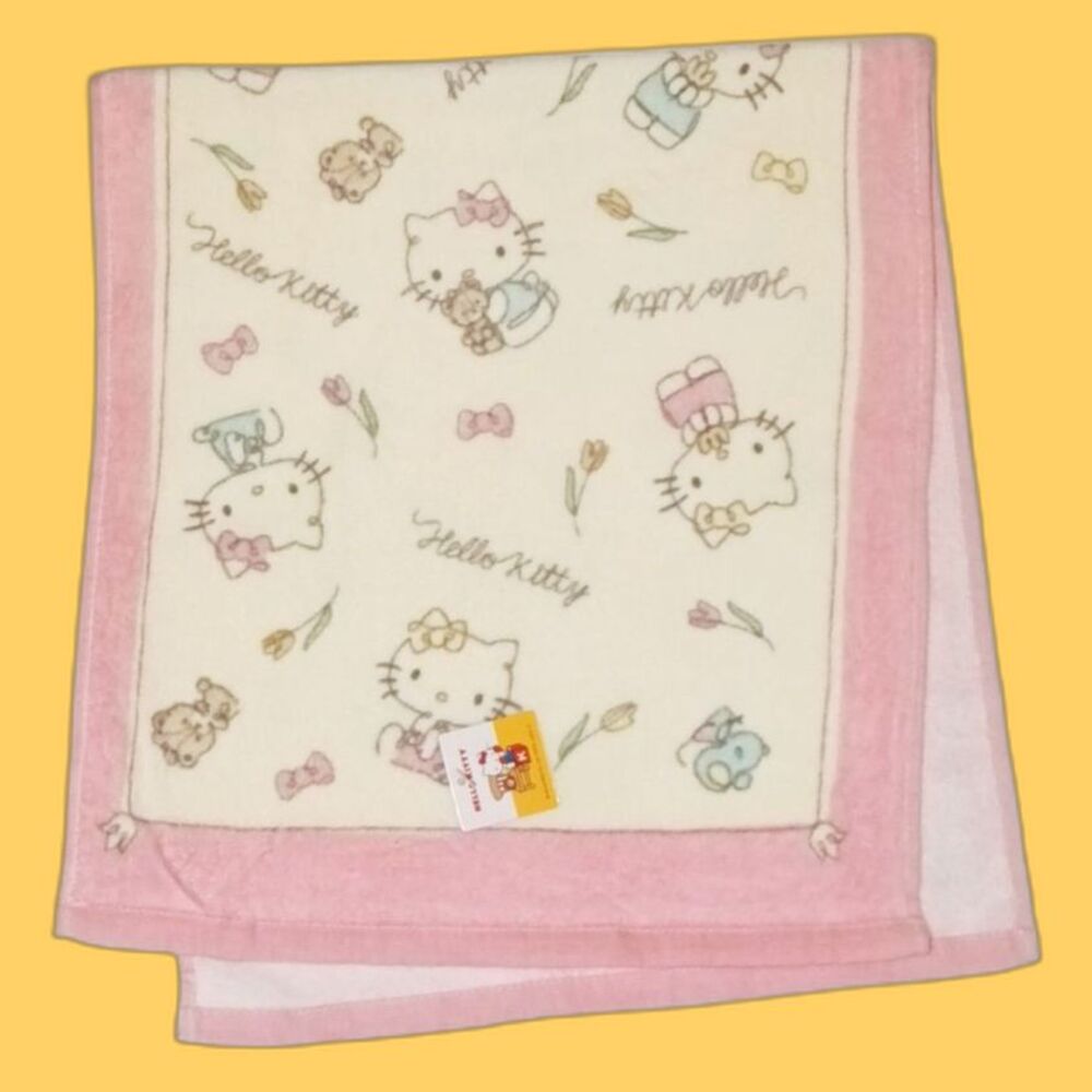 Hello Kitty sanrio towel